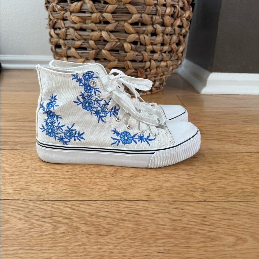 Converse White High-Top Sneakers with Blue Floral Embroidery